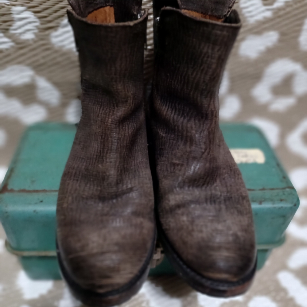 Frye Boots - Picture 3 of 7